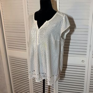 41 Hawthorn cap sleeve polka dot top sz L